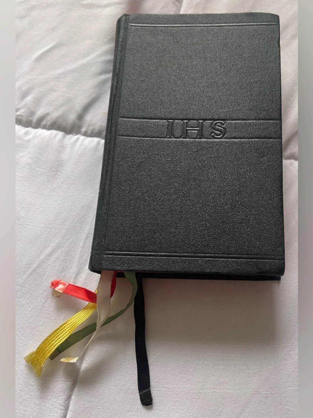 1943 Vintage Catholic Missal/Prayer Book Hardcover P.J Kennedy & Sons USA Print